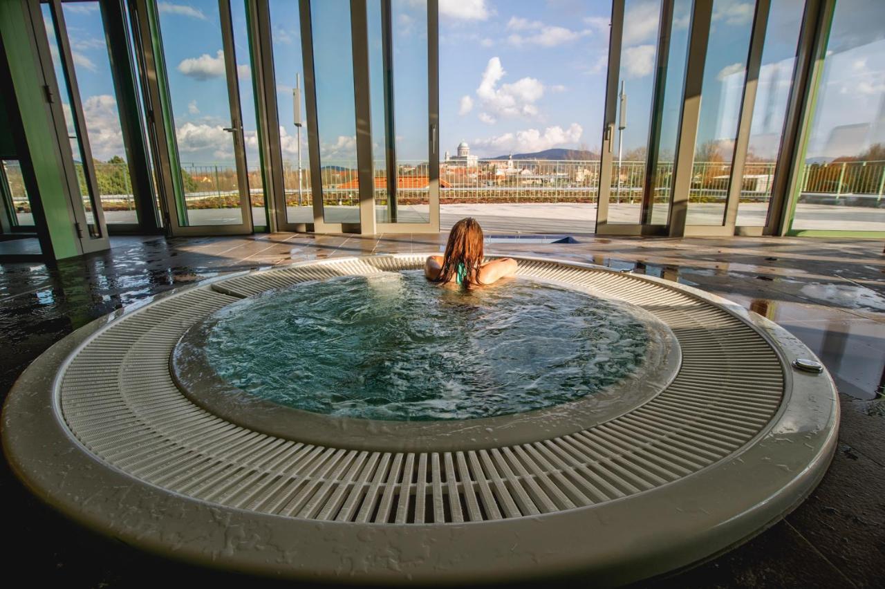 Wellness Hotel Thermal Štúrovo Bagian luar foto
