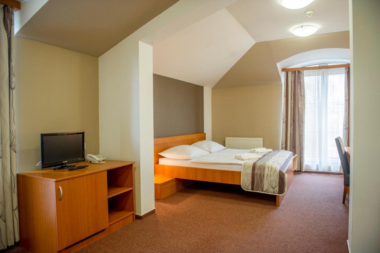 Wellness Hotel Thermal Štúrovo Bagian luar foto