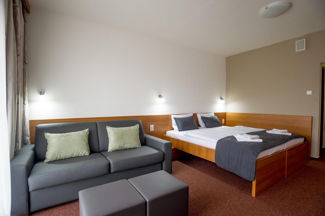 Wellness Hotel Thermal Štúrovo Bagian luar foto