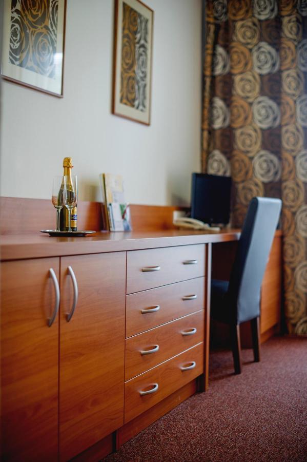 Wellness Hotel Thermal Štúrovo Bagian luar foto
