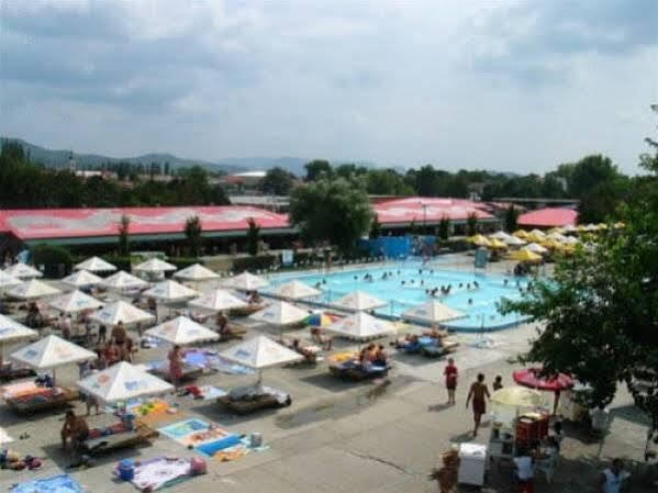 Wellness Hotel Thermal Štúrovo Bagian luar foto