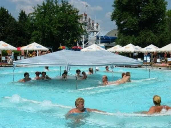 Wellness Hotel Thermal Štúrovo Bagian luar foto
